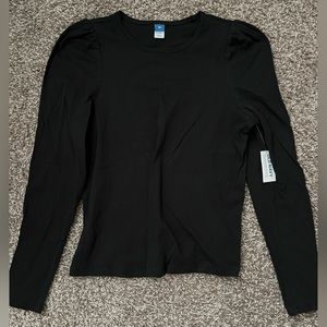 LAST CALL! Brand new Old Navy puff-sleeved top